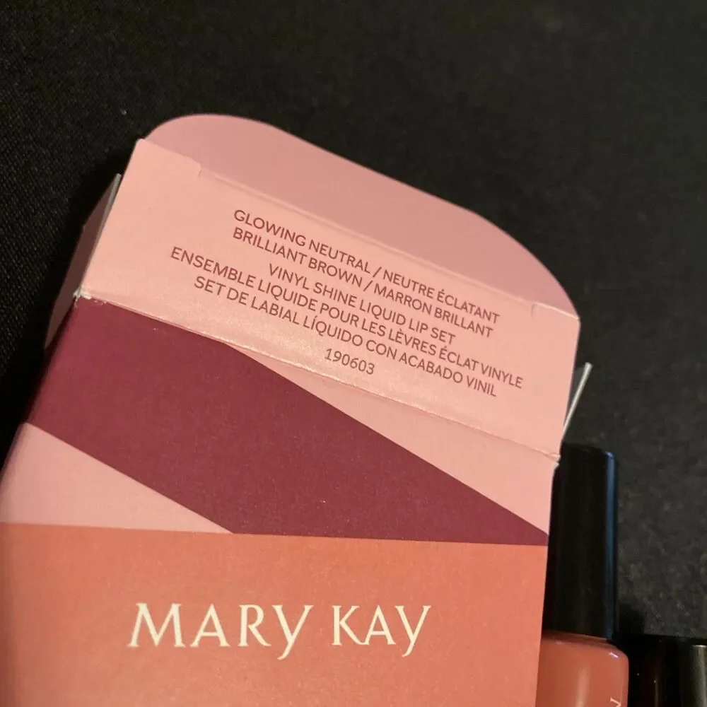 Mary Kay Vinyl Shine Liquid Lip Set Glowing Neutral & Brilliant Brown